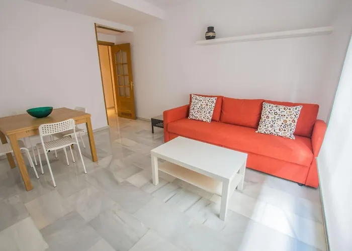 Apartamento céntrico con 2 dormitorios en Granada QH Puerta Real